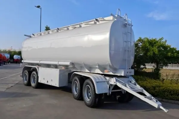 Derun 4 Axle Oil Tank Drawbar Trailer vil bli sendt til Ecuador
